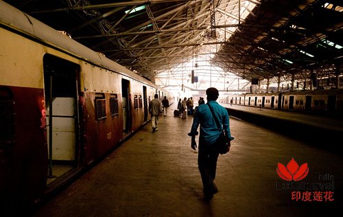 印度所有火车站都可以蹭Wi-Fi啦！